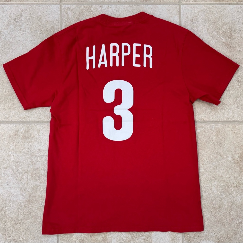 Philadelphia Phillies Bryce Harper T-Shirt 
Size: Youth Medium
Color: Red/White